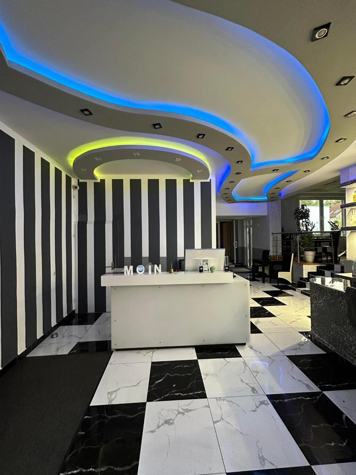 Hotel Deutscher Hof シュレースヴィヒ エクステリア 写真