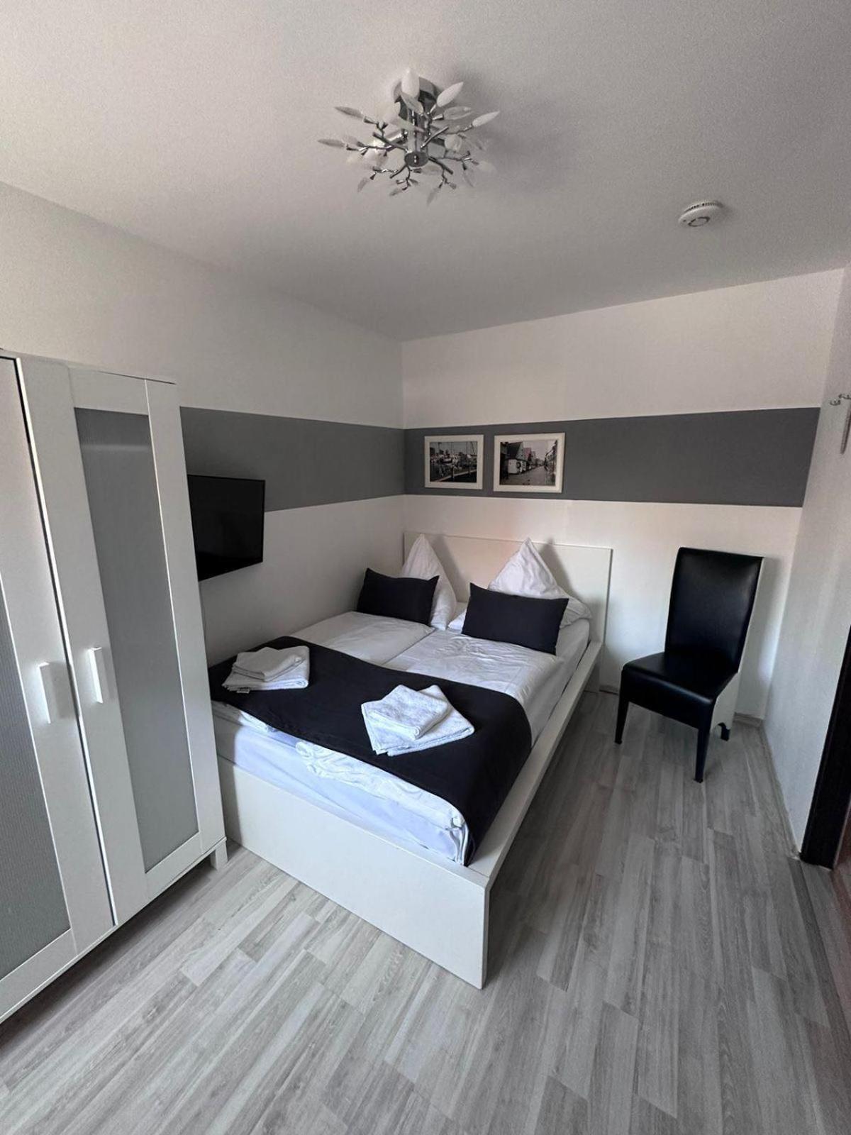 Hotel Deutscher Hof シュレースヴィヒ エクステリア 写真