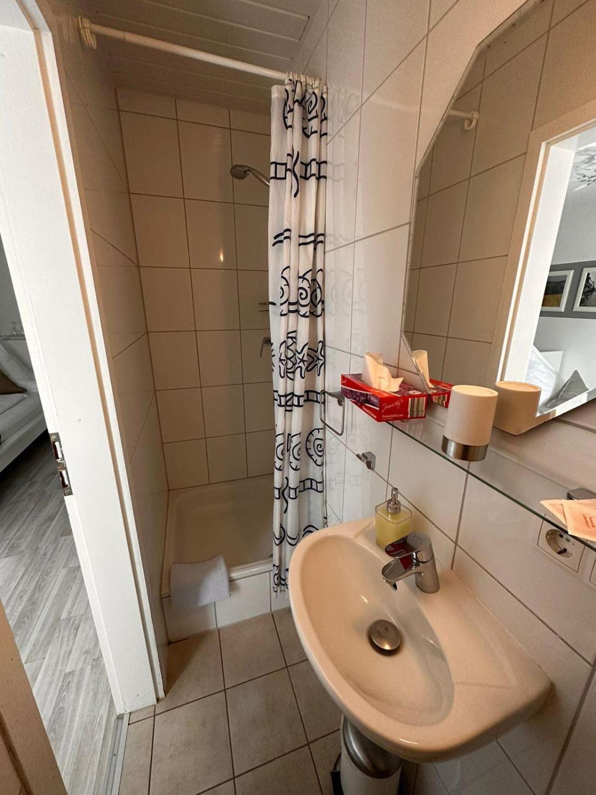 Hotel Deutscher Hof シュレースヴィヒ エクステリア 写真